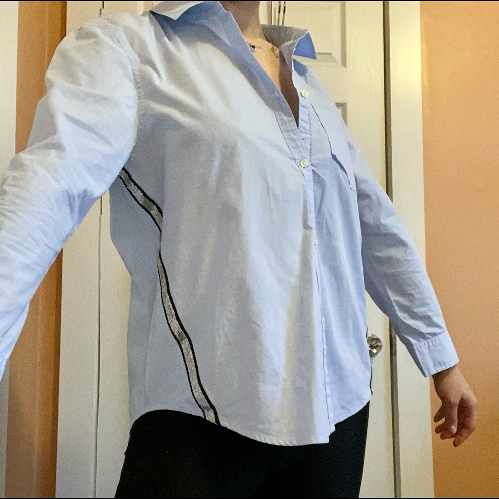 Abound blue shirt longsleeves-details on the sides